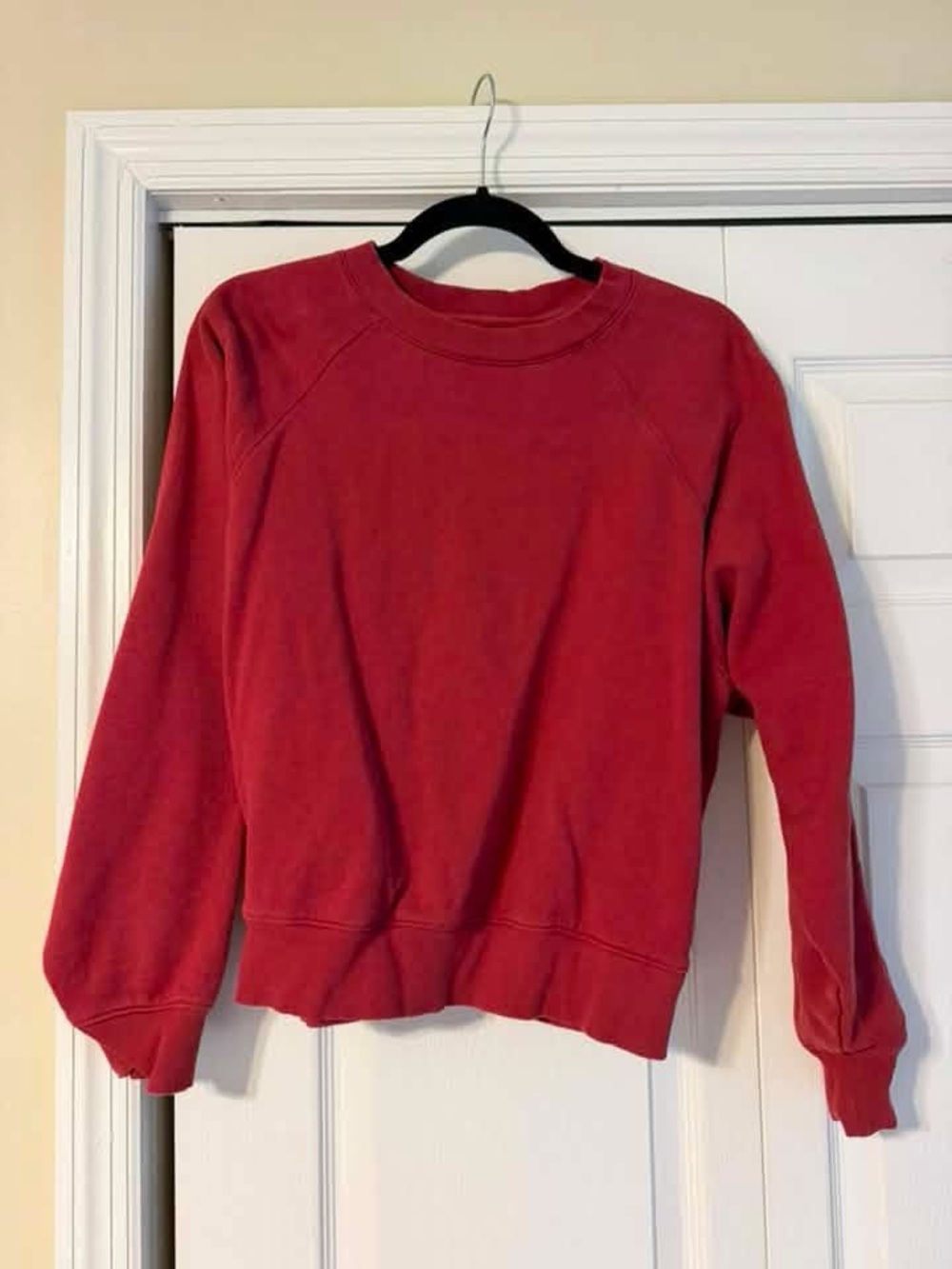 Old Navy Berry Crewneck Sweatshirt